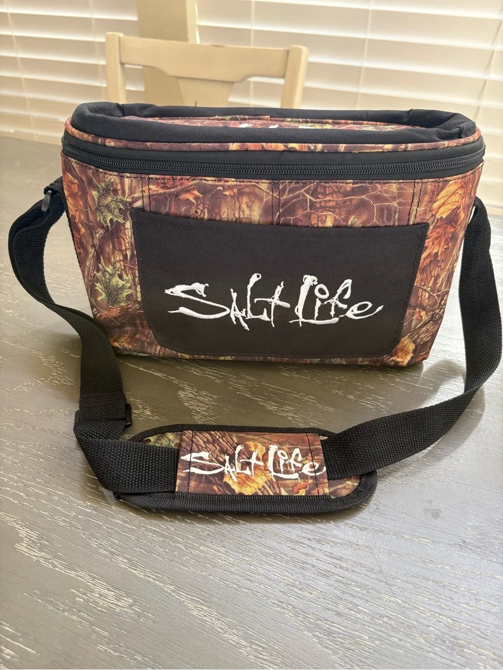 Salt Life Insulated Lunch Cooler.